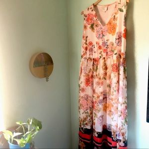 Beautiful long stretchy Floral dress